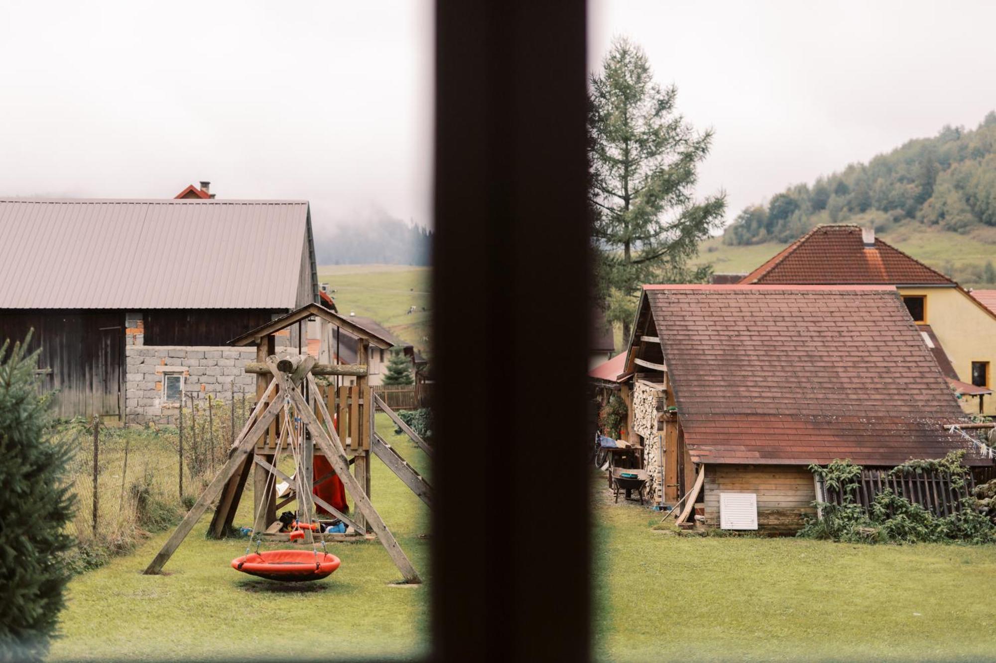 Chalupa Zeleznik Villa Bölényfalu Kültér fotó